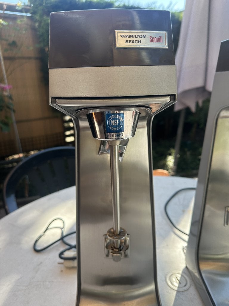 Hamilton Beach Milkshake mixers, 2x, Ophalen, Gebruikt, 1 tot 2 liter, 3 snelheden of meer