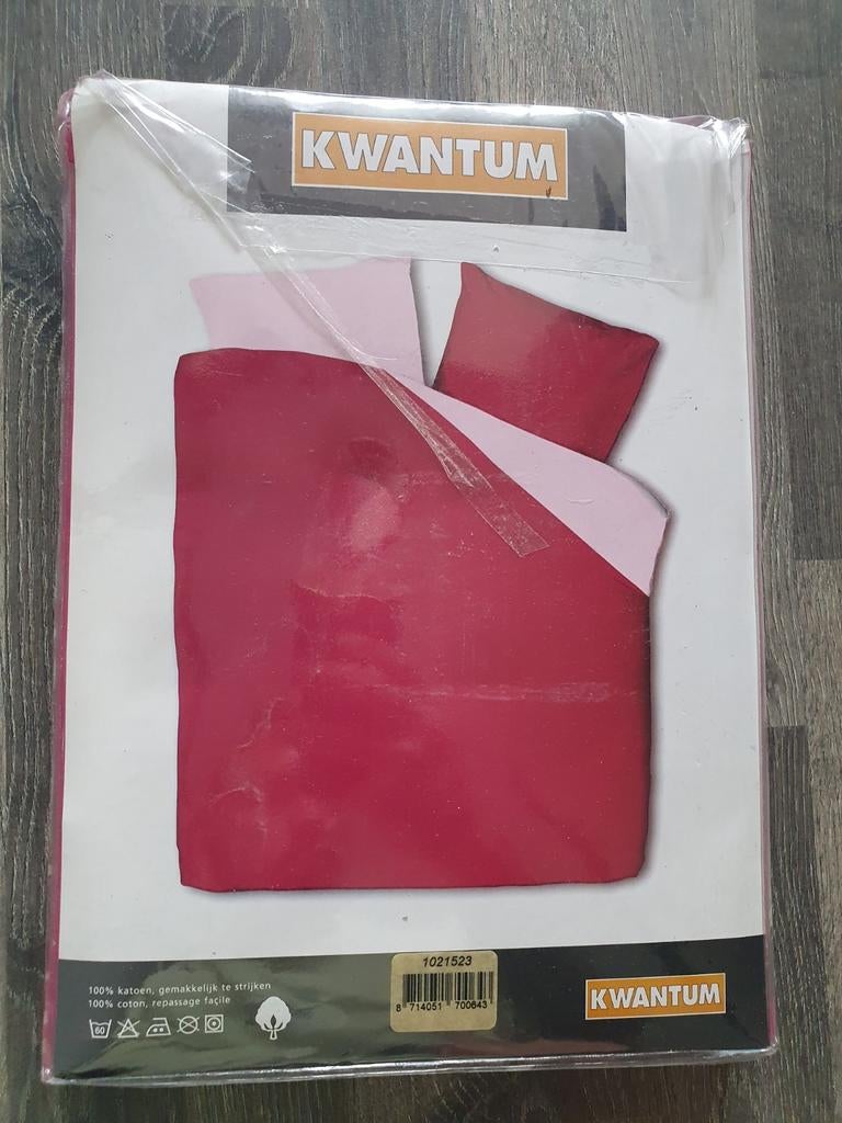 Kwantum Dekbedovertrek 140x220/240 cm - Roze/Rood, Huis en Inrichting, Slaapkamer | Beddengoed, Ophalen of Verzenden