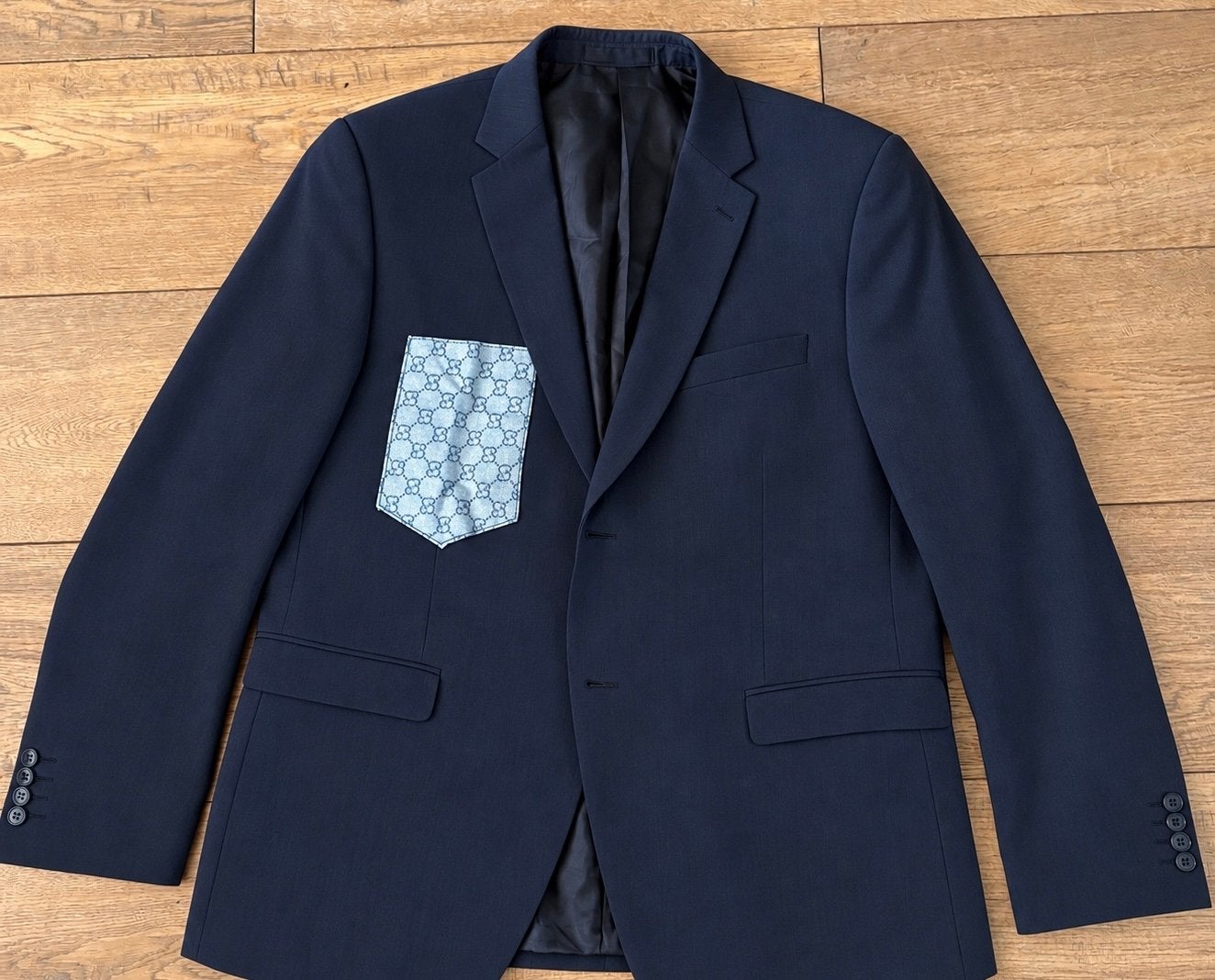 Stijlvolle donkerblauwe blazer met uniek remade zakje, Ophalen of Verzenden, Zo goed als nieuw, Maat 56/58 (XL), Blauw