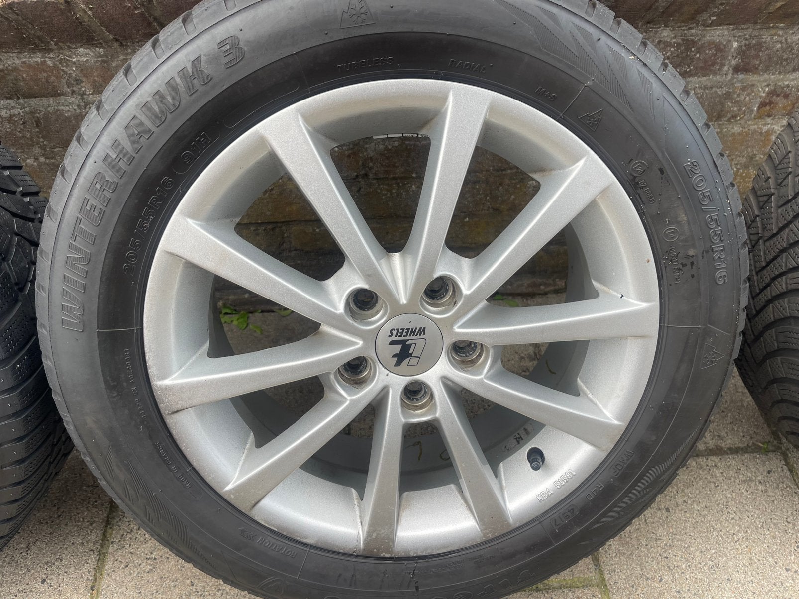 Zeer mooie 4 stuks 225/55R16 inch. 5x108 E50., Ophalen, Zo goed als nieuw