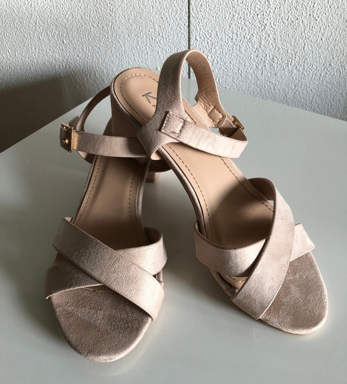 Kayla beige sandalen, maat 40. Nieuw!!, Kleding | Dames, Schoenen, Beige, Nieuw, Sandalen of Muiltjes, Ophalen of Verzenden