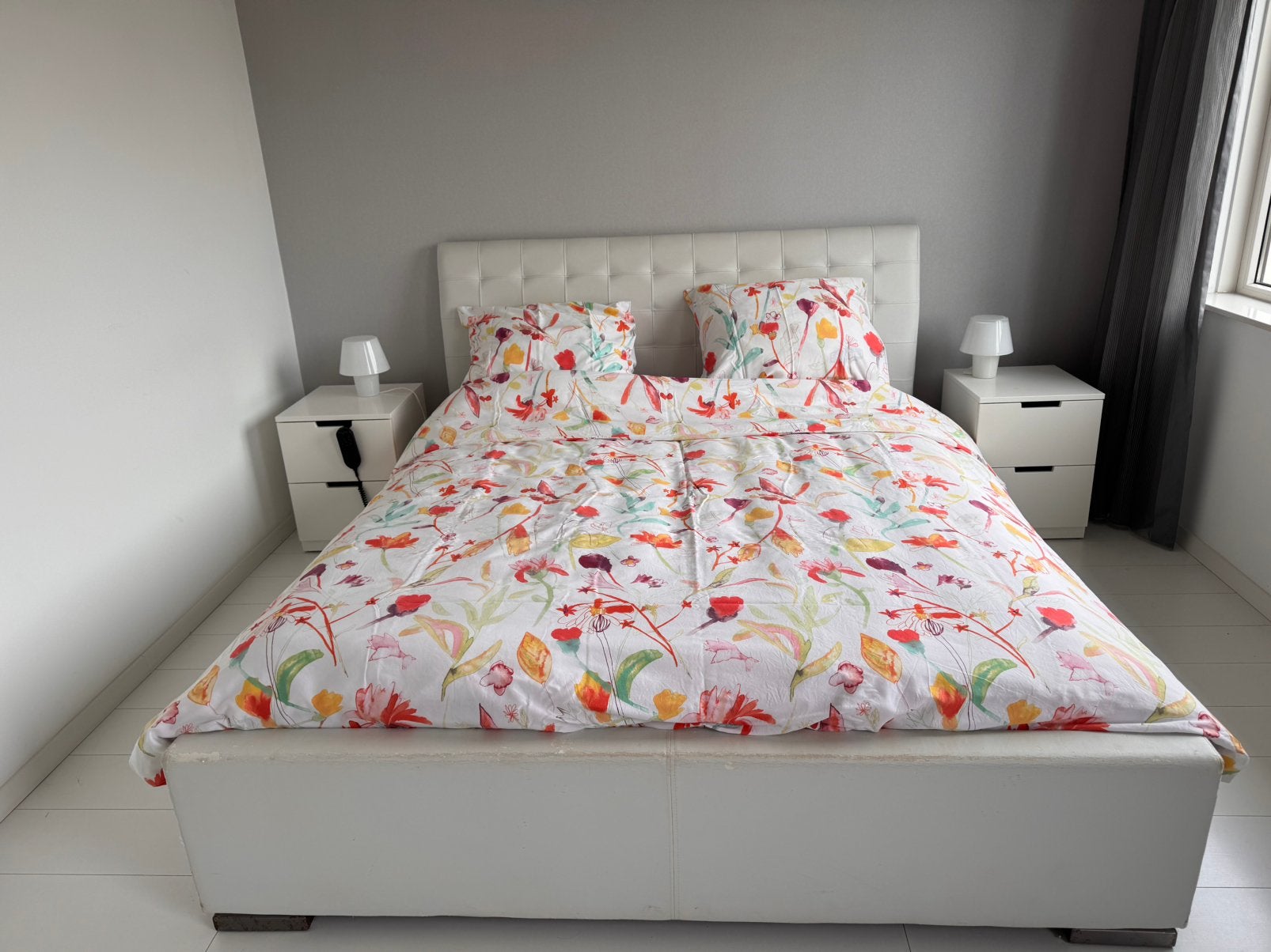 Mooi Eastborn bed,elektrisch,traagschuim matrassen160x200, Ophalen, Zo goed als nieuw, Tweepersoons