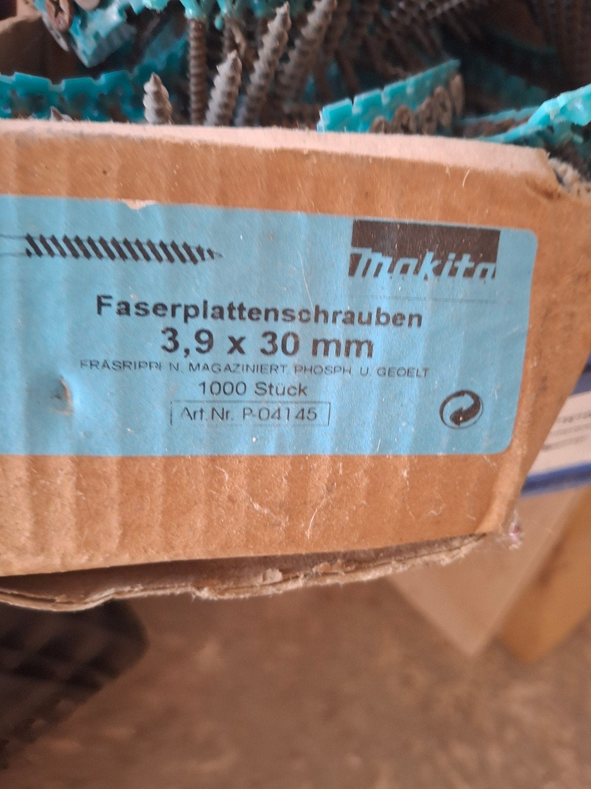 Makita Faserplattenschrauben 3,9 x 30 mm (22 strips), Ophalen of Verzenden, Gebruikt