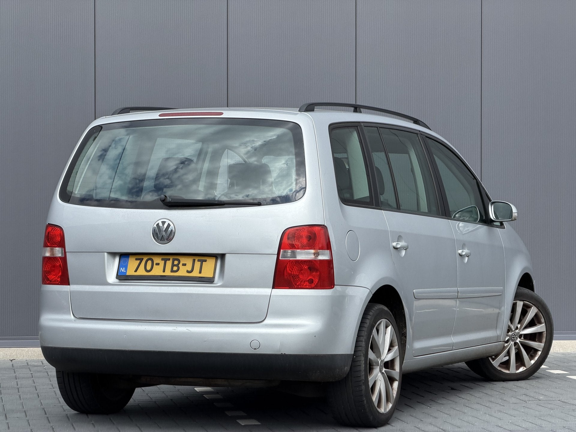 Volkswagen Touran 1.6 Optive II | Nieuw binnen | Inruiler |, Voorwielaandrijving, Stof, Zwart, 4 cilinders