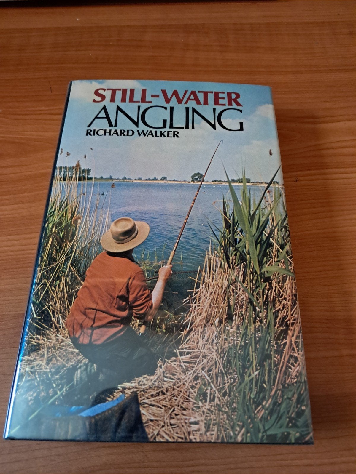 Still-Water Angling - Richard Walker (Hengelsportboek), Ophalen of Verzenden, Zo goed als nieuw, Overige typen