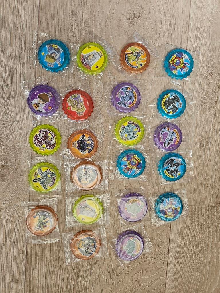 22 Yu-Gi-Oh Caps, Ophalen of Verzenden, Zo goed als nieuw, Overige typen