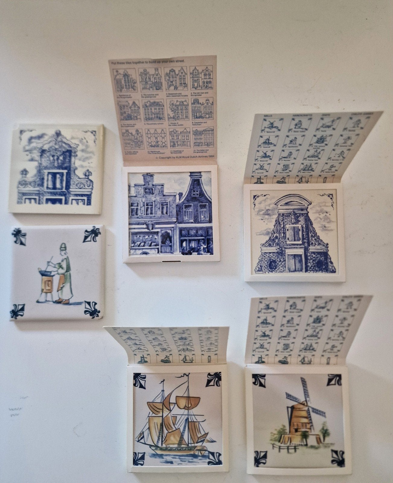 KLM Delfts Blauw huisjes en tegels - Compleet set, Ophalen of Verzenden, Zo goed als nieuw, Paleis of Waag