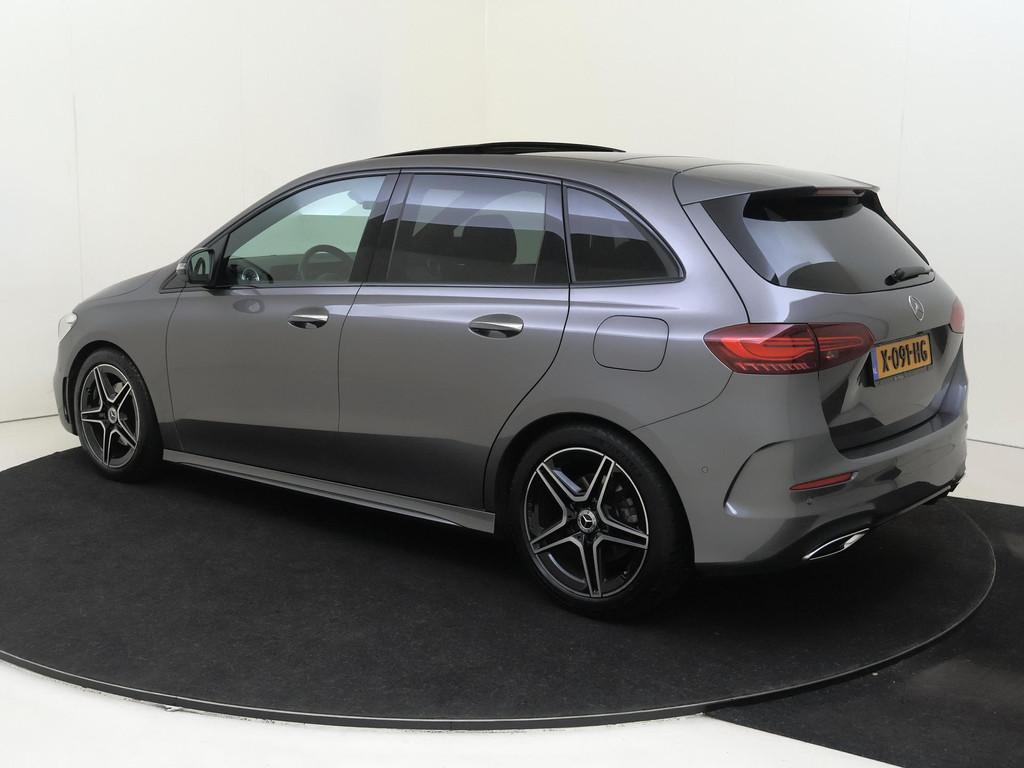 Mercedes-Benz B-klasse 200 AMG Line Panoramadak / Keyless /, Auto's, 745 kg, Gebruikt, Euro 6, 4 cilinders