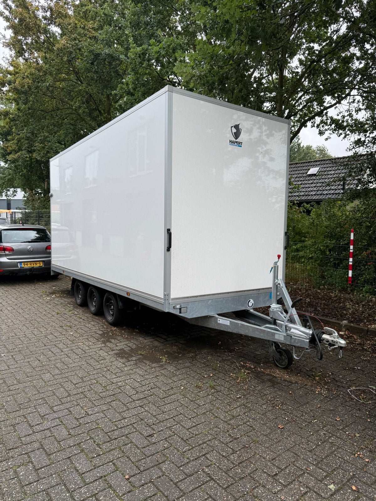 Hapert Gesloten Aanhangwagen - Perfect voor Transport, Ophalen of Verzenden, Zo goed als nieuw