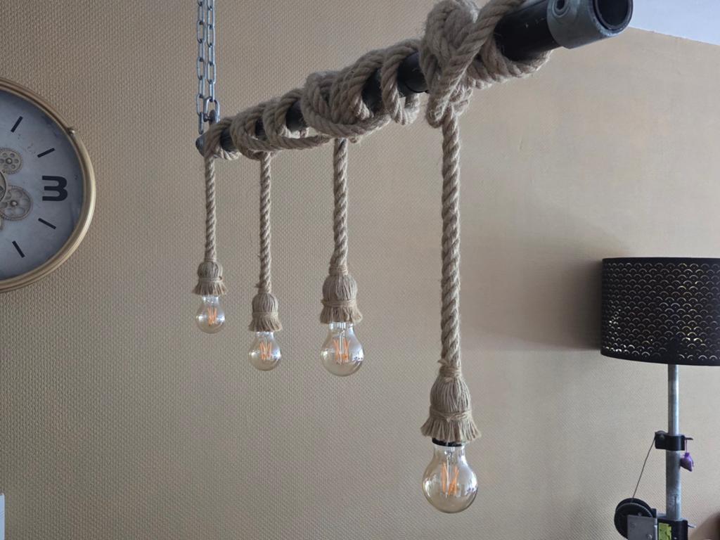 Industriële hanglamp met touw en 4 Edison gloeilampen, Huis en Inrichting, 50 tot 75 cm, Overige materialen, Ophalen of Verzenden