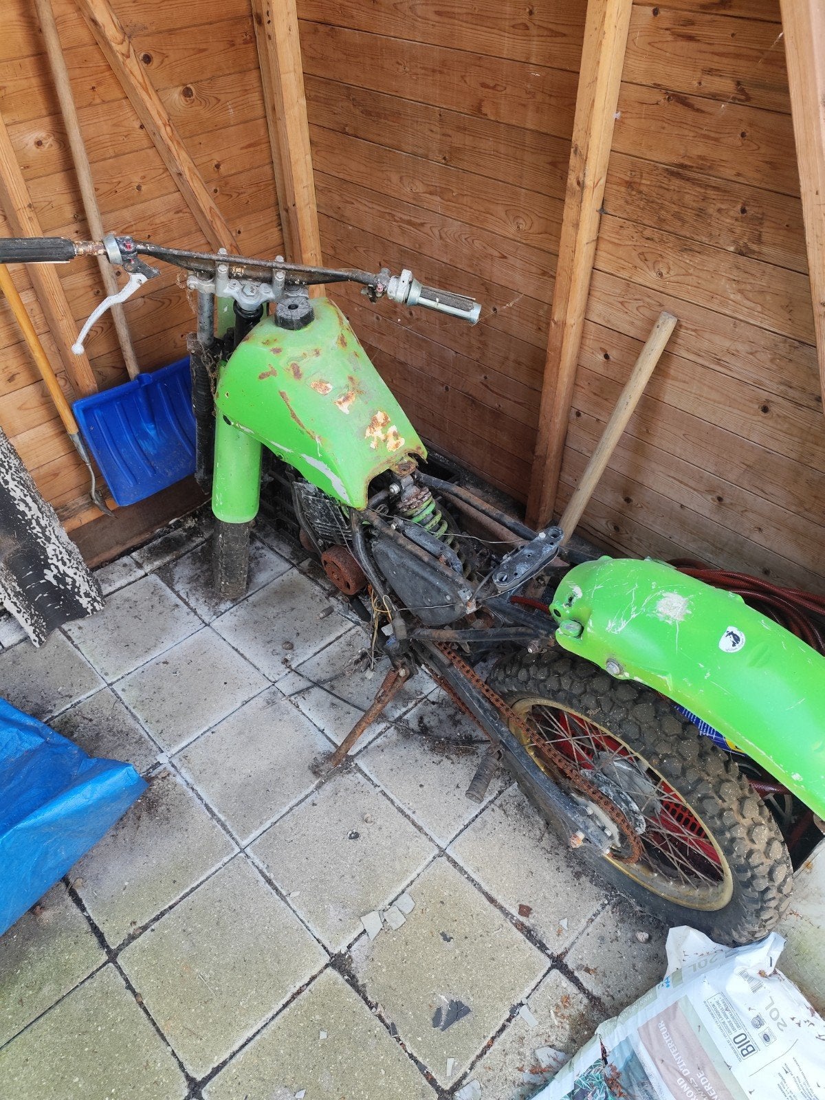 Suzuki crossbrommer (opknapper), Fietsen en Brommers, Brommers | Crossbrommers, Gebruikt, Suzuki, Ophalen
