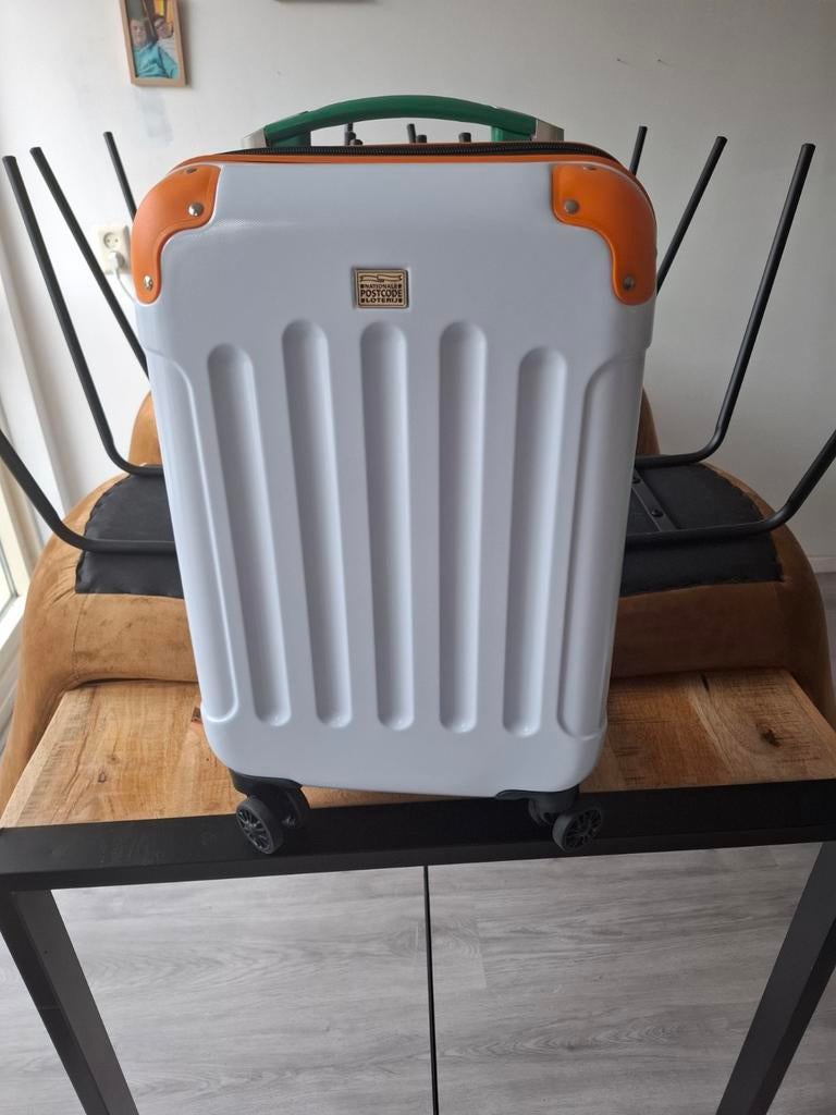 Postcodeloterij Handbagage Koffer, Ophalen of Verzenden, Zo goed als nieuw, Hard kunststof, Wieltjes