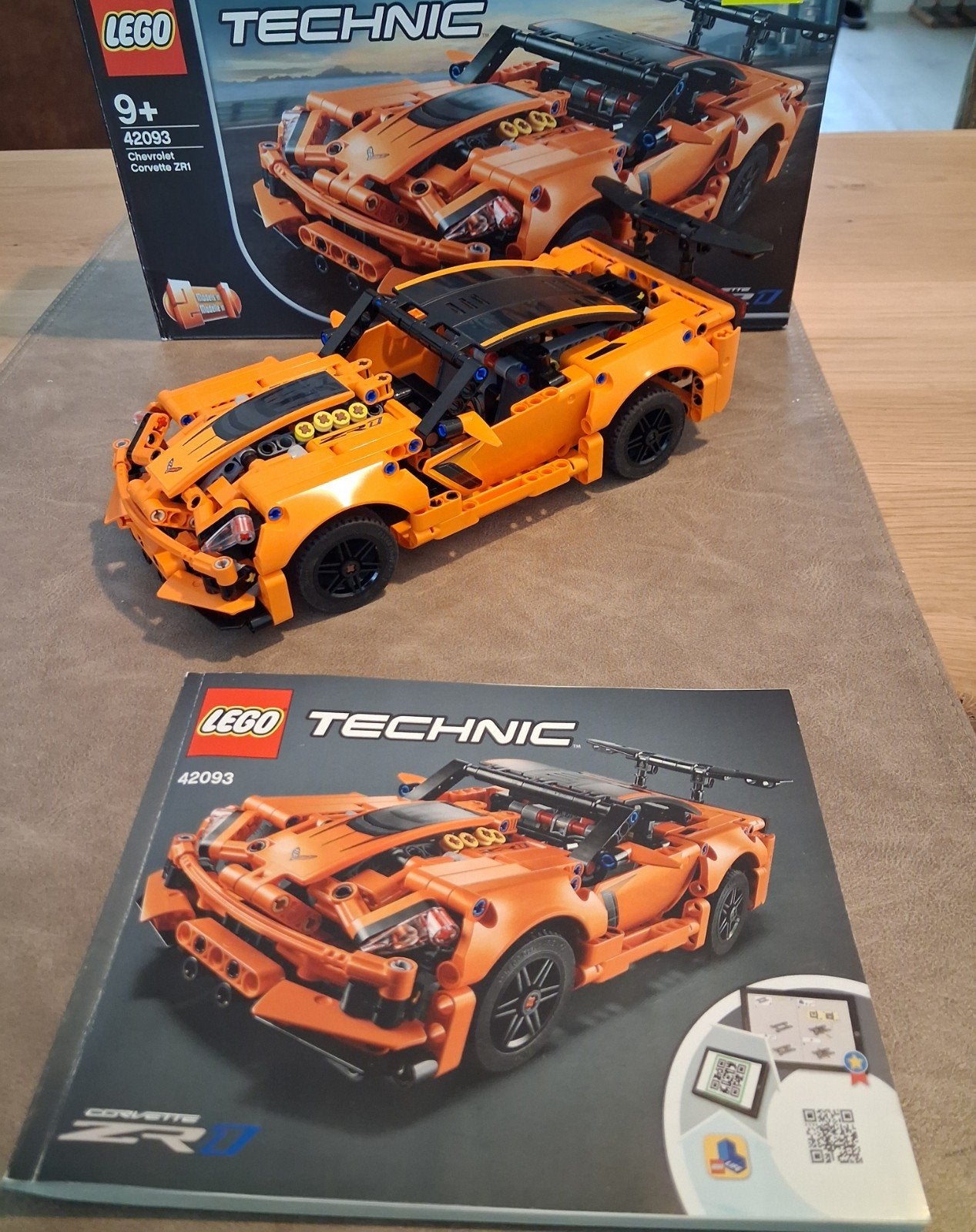Lego Technic 42093 Chevrolet Corvette ZR1, Inclusief instructies, Lego, Ophalen of Verzenden, Zo goed als nieuw