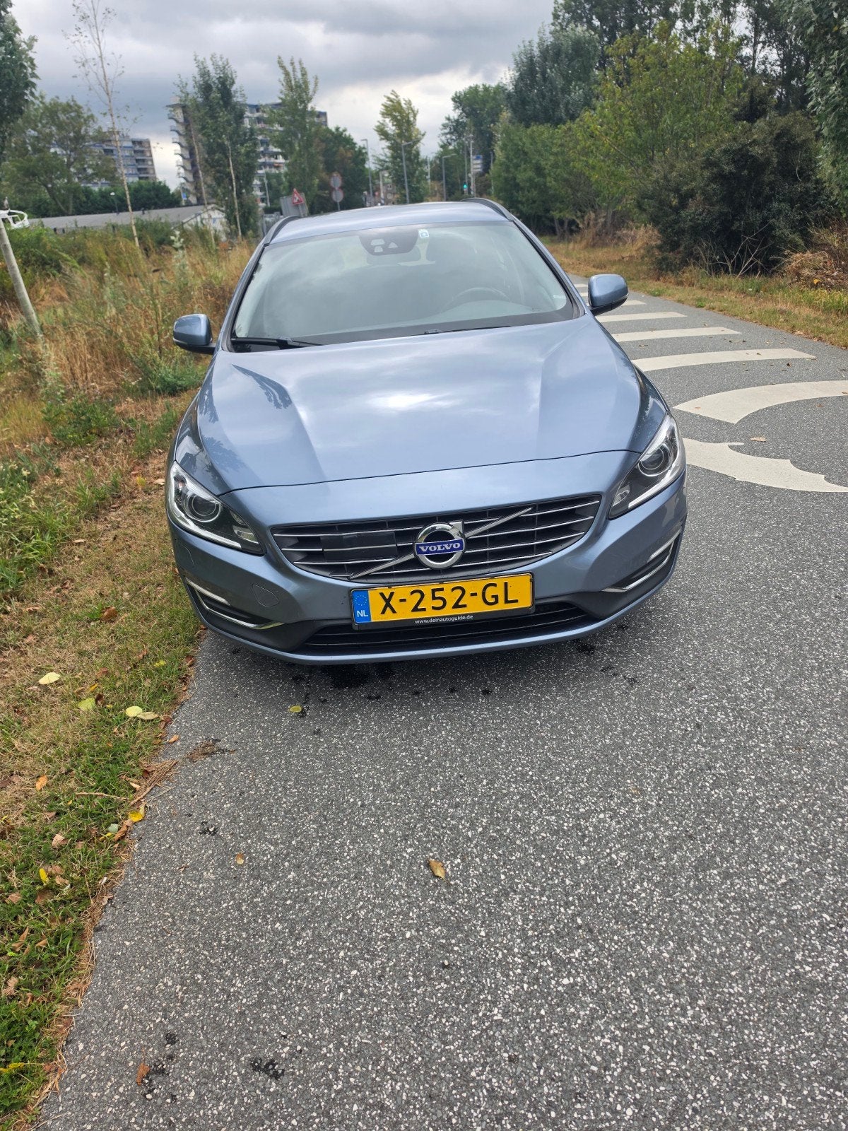 Volvo V60 D3 150pk Geartronic 2017 Blauw, Auto's, 4 cilinders, 1969 cc, Blauw, 23 km/l