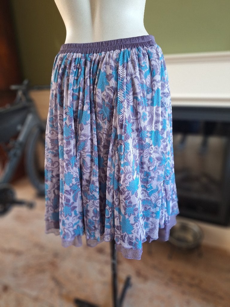 Mais il est ou le soleil ? rok lila blauw dubbel laags M 38, Maat 38/40 (M), Zo goed als nieuw, Knielengte, Mais il est ou le soleil