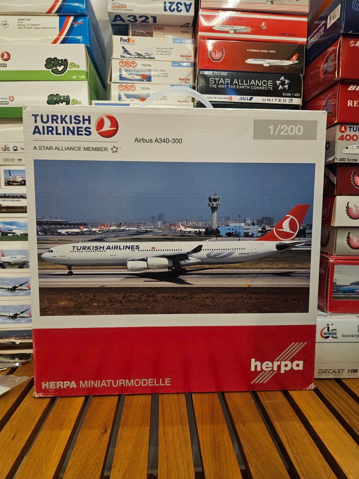 Turkish Airlines Airbus A340-300 Herpa 1/200, Overige merken, 1:200 of kleiner, Nieuw, Ophalen of Verzenden