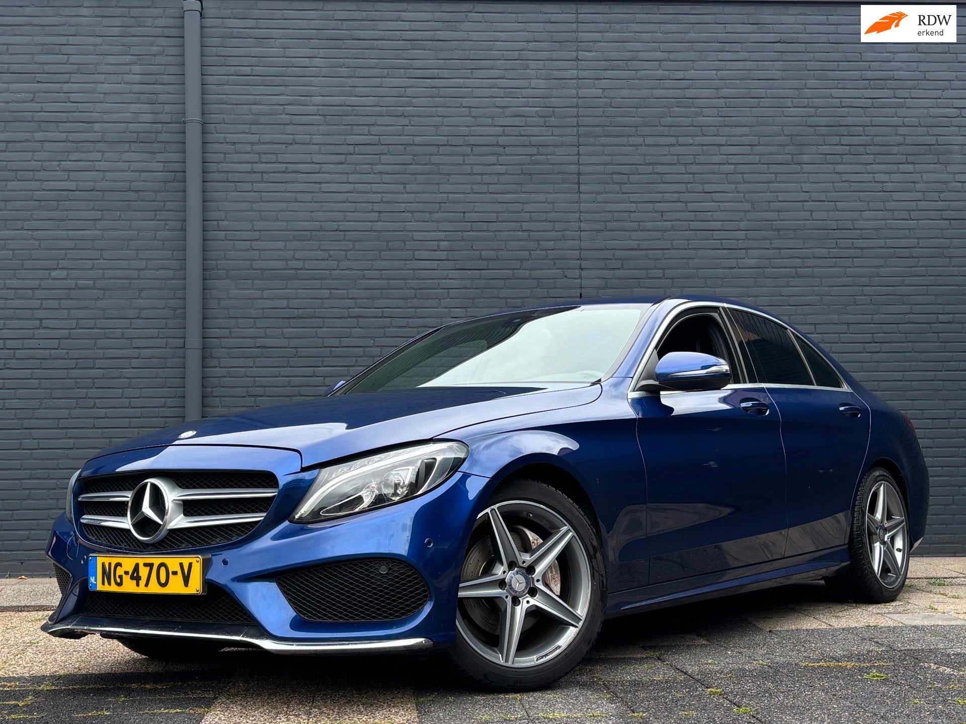 Mercedes-Benz C-klasse 180 AMG Sport Edition | Camera | Stoe, Automaat, Euro 6, Blauw, Bedrijf