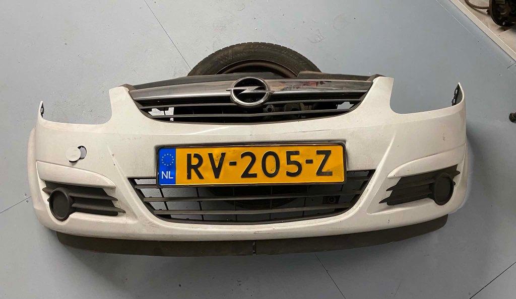Voorbumper Opel Corsa kleurcode 474, Ophalen, Gebruikt, Opel, Bumper