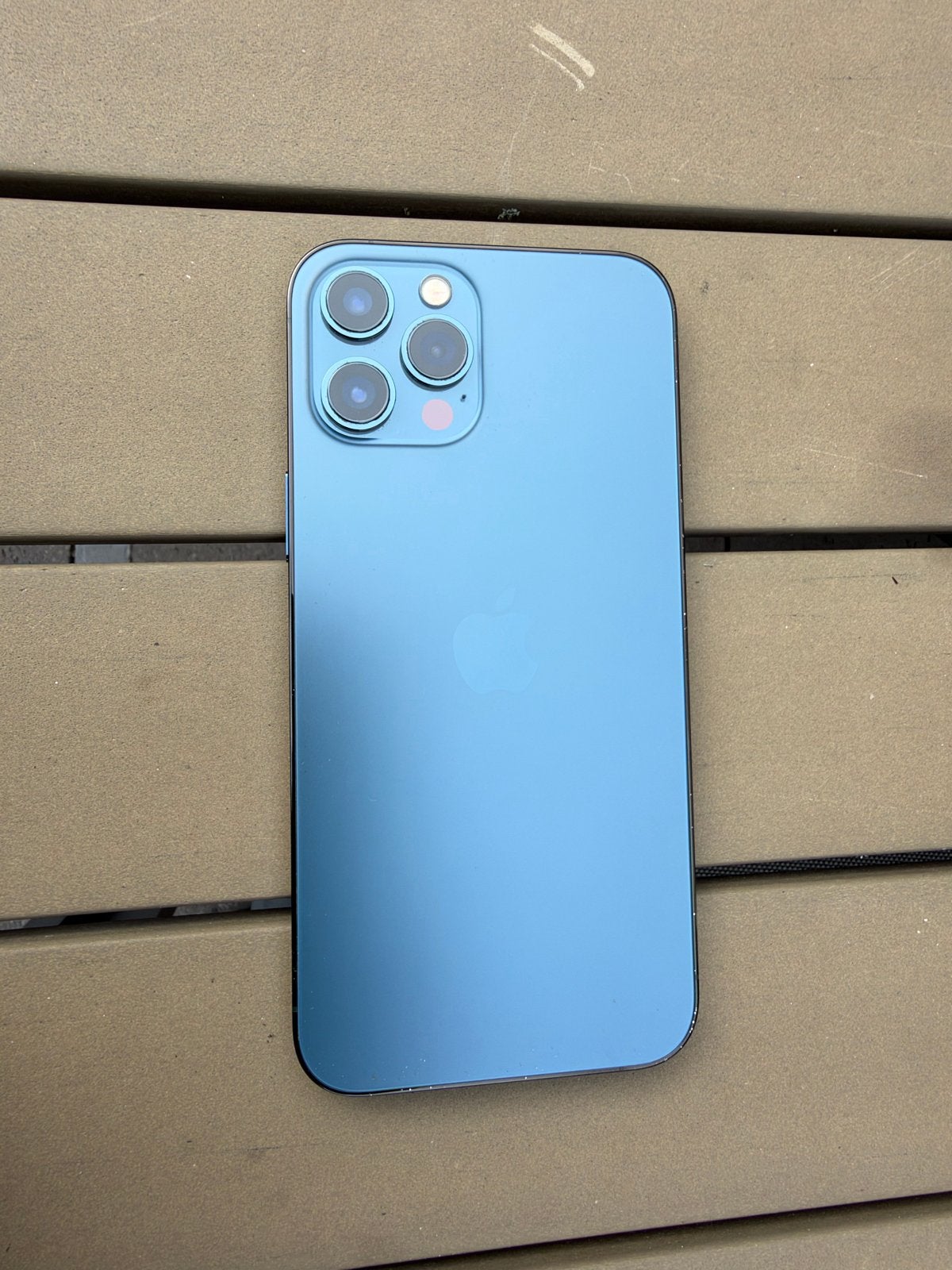 Foto 2 van iPhone 12 Pro Max 128GB - Pacific Blue (79% batterij)