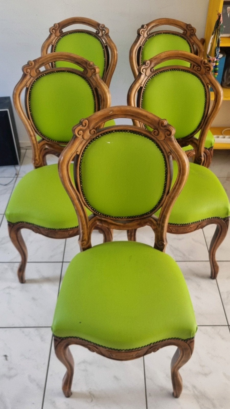 5 Antieke stoelen, nieuw bekleed in groen, Antiek en Kunst, Ophalen