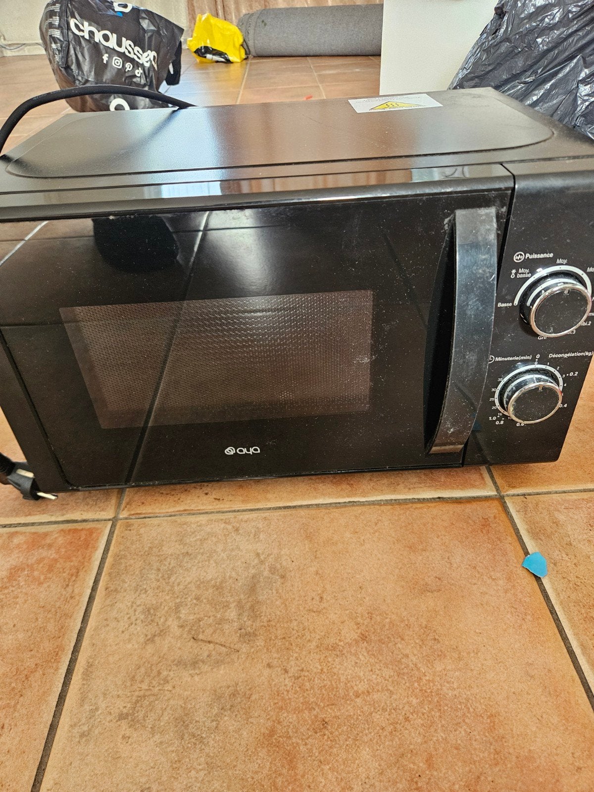 Aya magnetron - Zwart, 1 jaar oud, Witgoed en Apparatuur, Gebruikt, Minder dan 45 cm, Ophalen of Verzenden, Magnetron