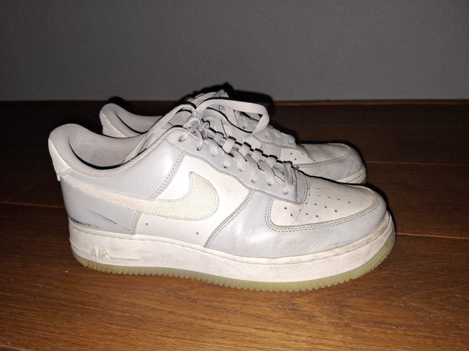 Nike Air Force, Wit, Ophalen of Verzenden, Sneakers of Gympen, Gedragen