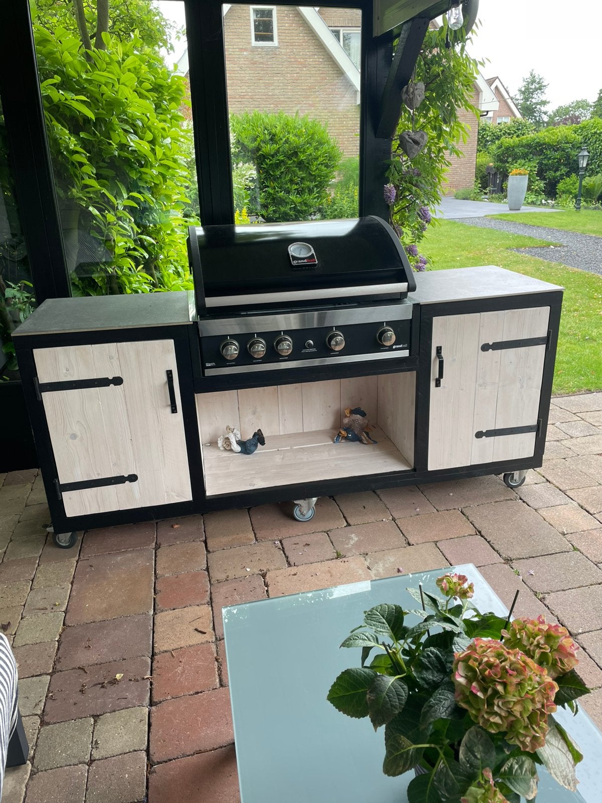 Prachtige Grand hall buiten keuken verrijdbaar, Tuin en Terras, Buitenkeukens, Verzenden, Zo goed als nieuw, Gas, Inbouw