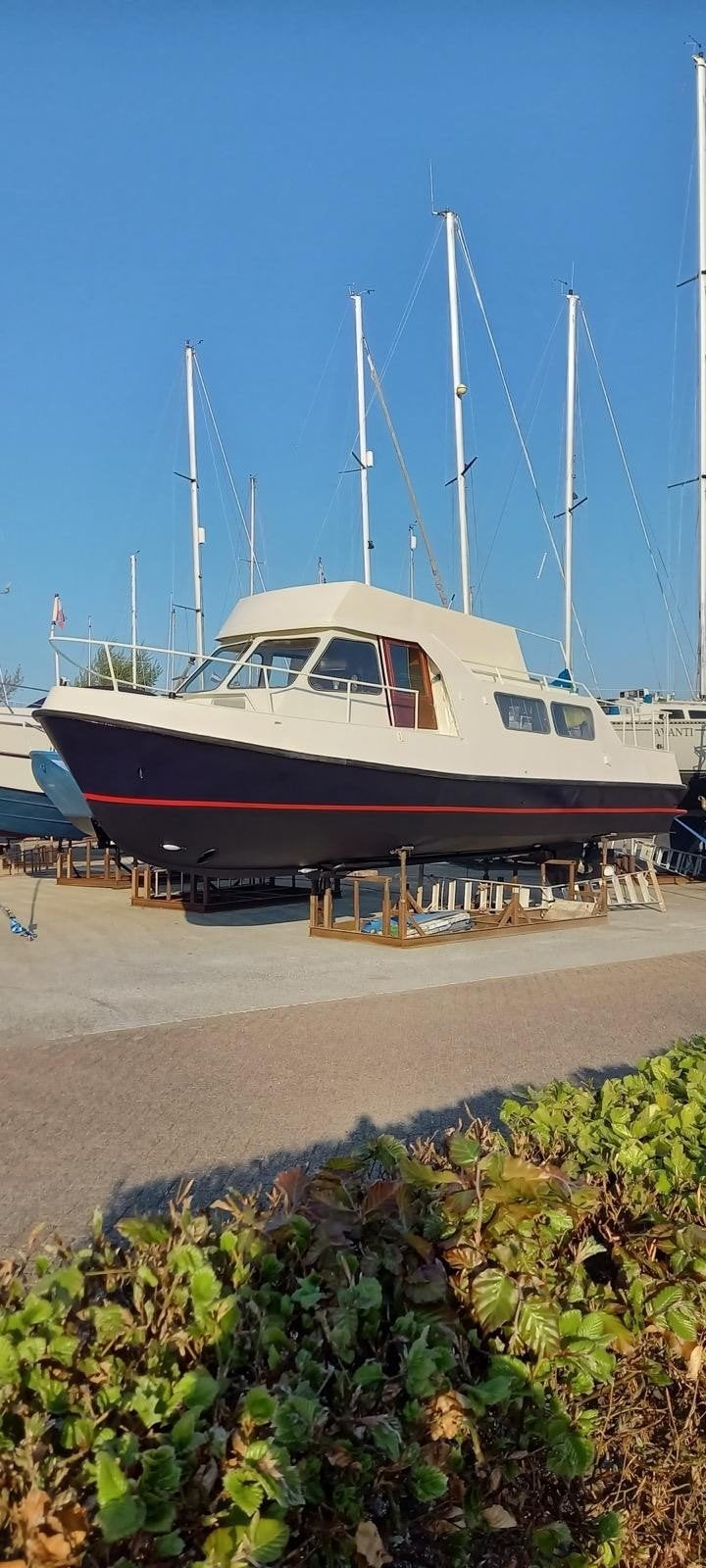 Swin Patio 10.5, ruime (house)boot voor langere reizen, Watersport en Boten, Consoleboot, Ophalen, Omvormer