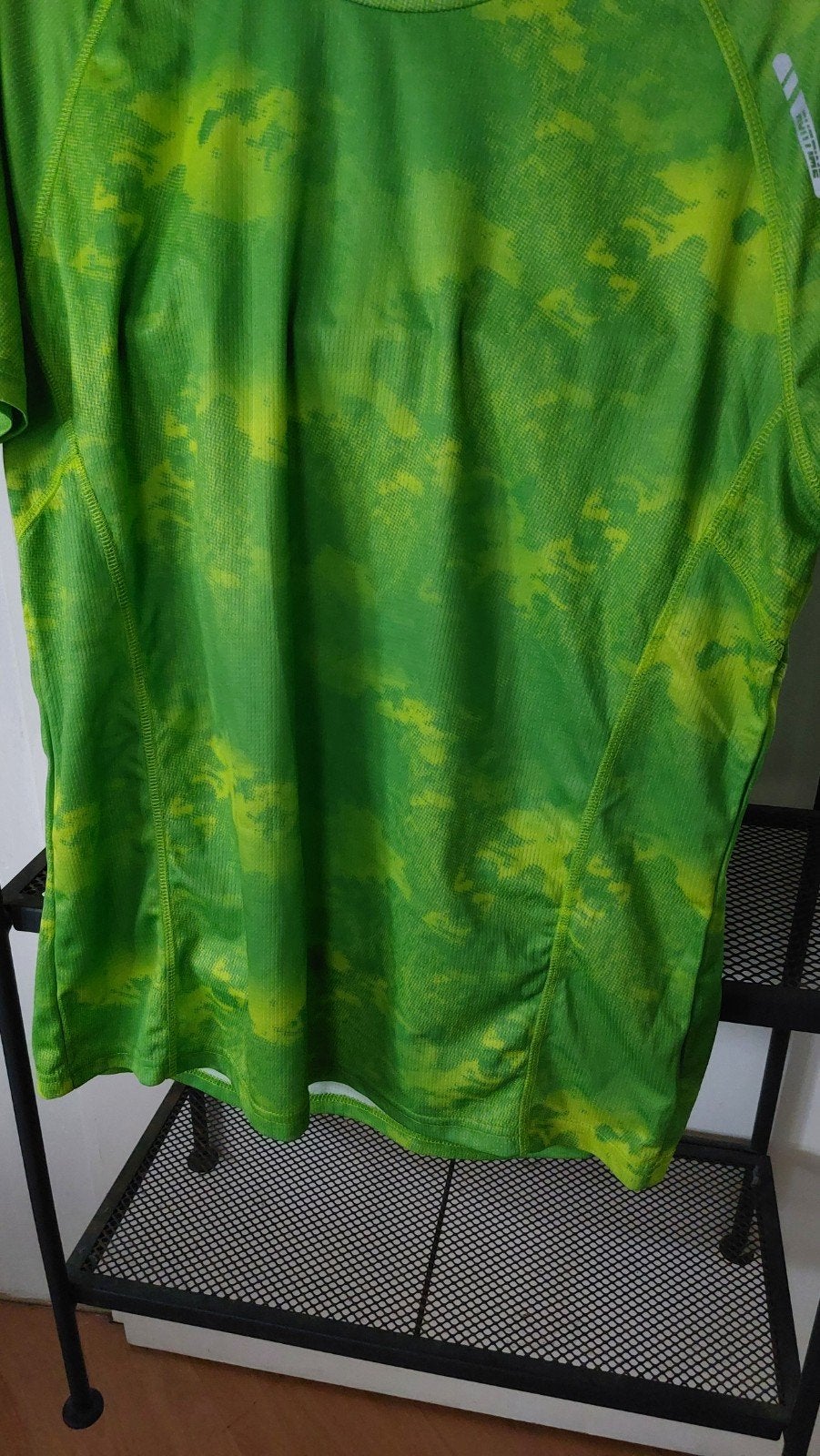 Te koop sportschirt mt L, Ophalen of Verzenden, Zo goed als nieuw