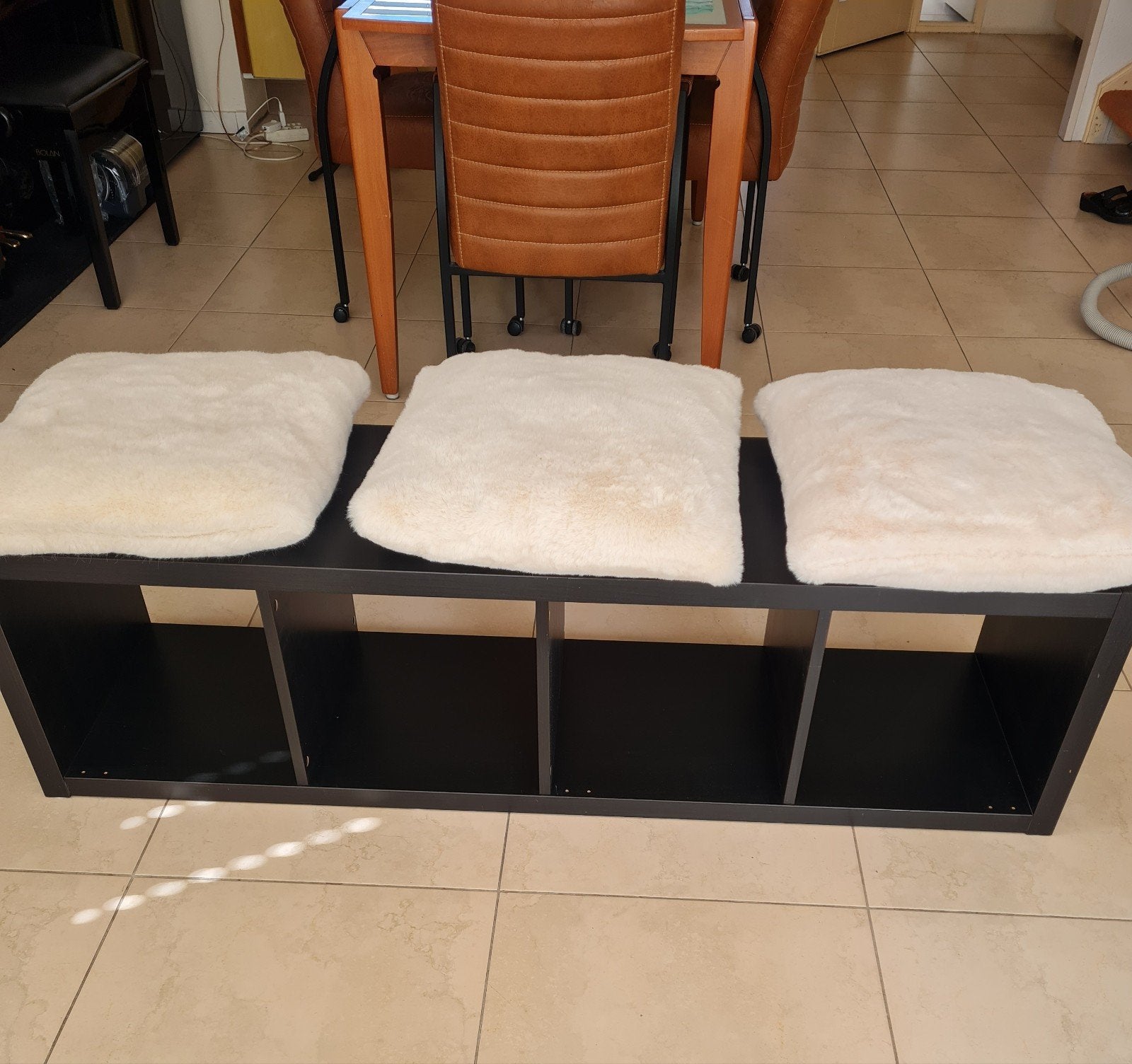 Zwarte kast, kan liggend of staand gebruikt worden, Ophalen, Met plank(en), Minder dan 150 cm, 150 tot 200 cm