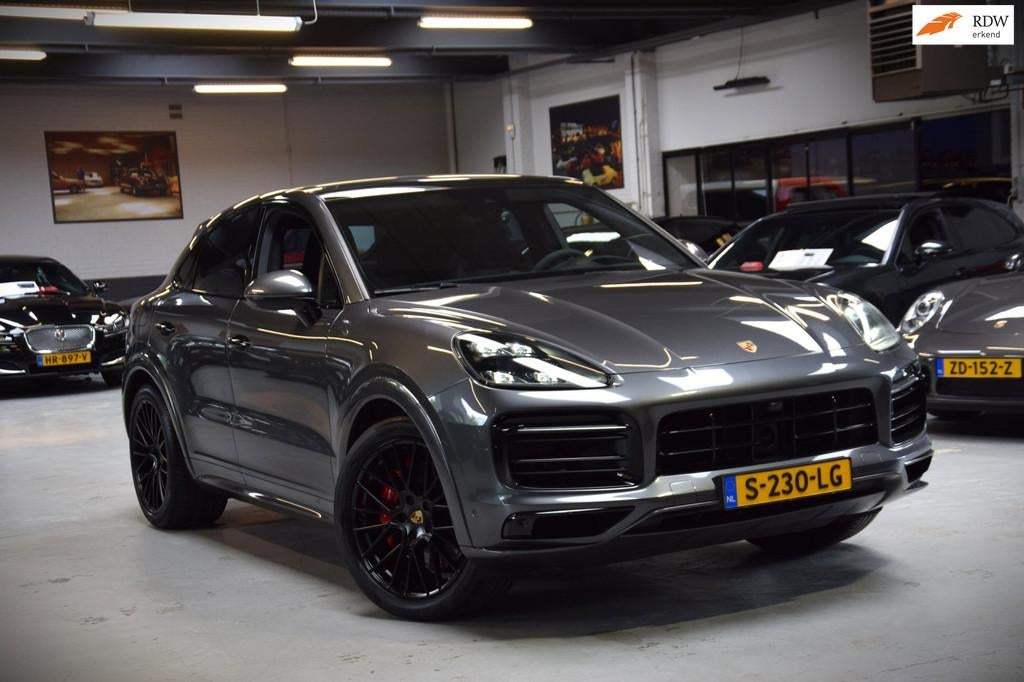 Porsche Cayenne Coupé 4.0 GTS V8 Panoramadak|Soft-Close|Hea, Automaat, Cayenne, 4 stoelen, Bedrijf