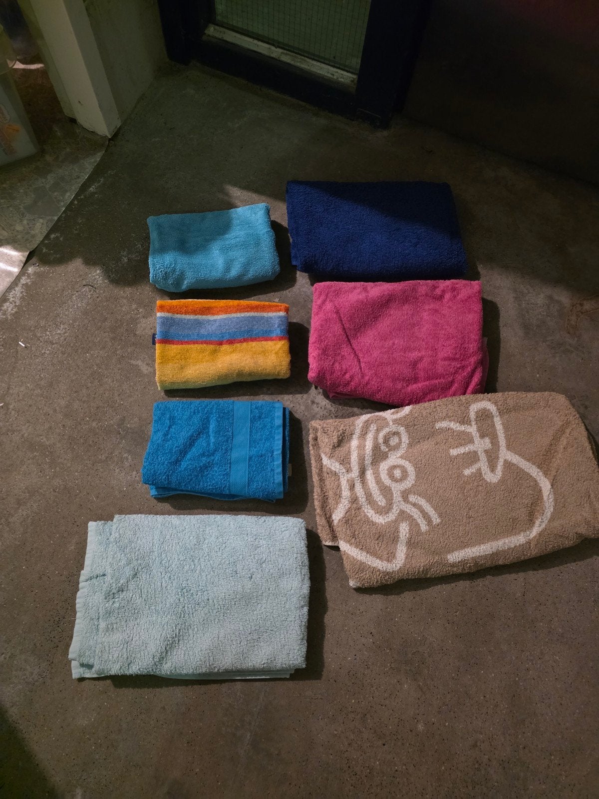 Diverse handdoeken en badlakens, verschillende kleuren, Ophalen of Verzenden, Gebruikt, Blauw, Badlaken
