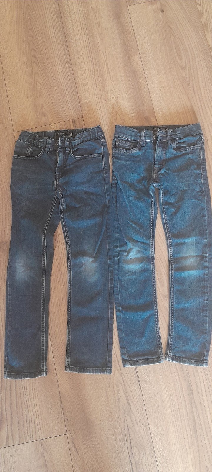 2 Djambo Jeans: Straight (Vince) & Skinny (Jack) - Maat 128, Broek, Djambo Jeans, Gebruikt, Ophalen of Verzenden