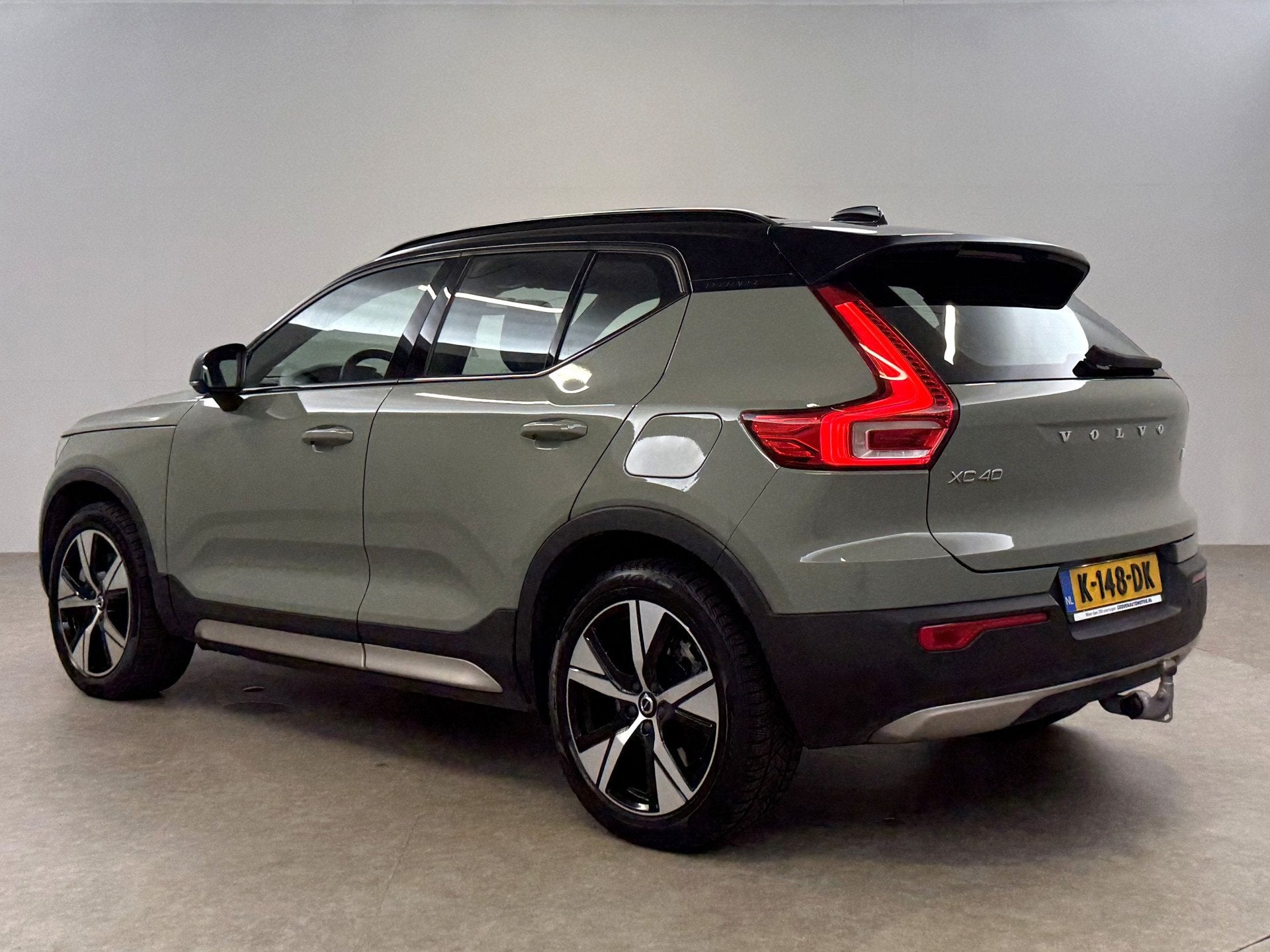 Volvo XC40 Recharge P8 AWD R-Design 78 kWh | Snelladen | SOH, Automatische klimaatregeling, Gebruikt, Vierwielaandrijving, 408 pk