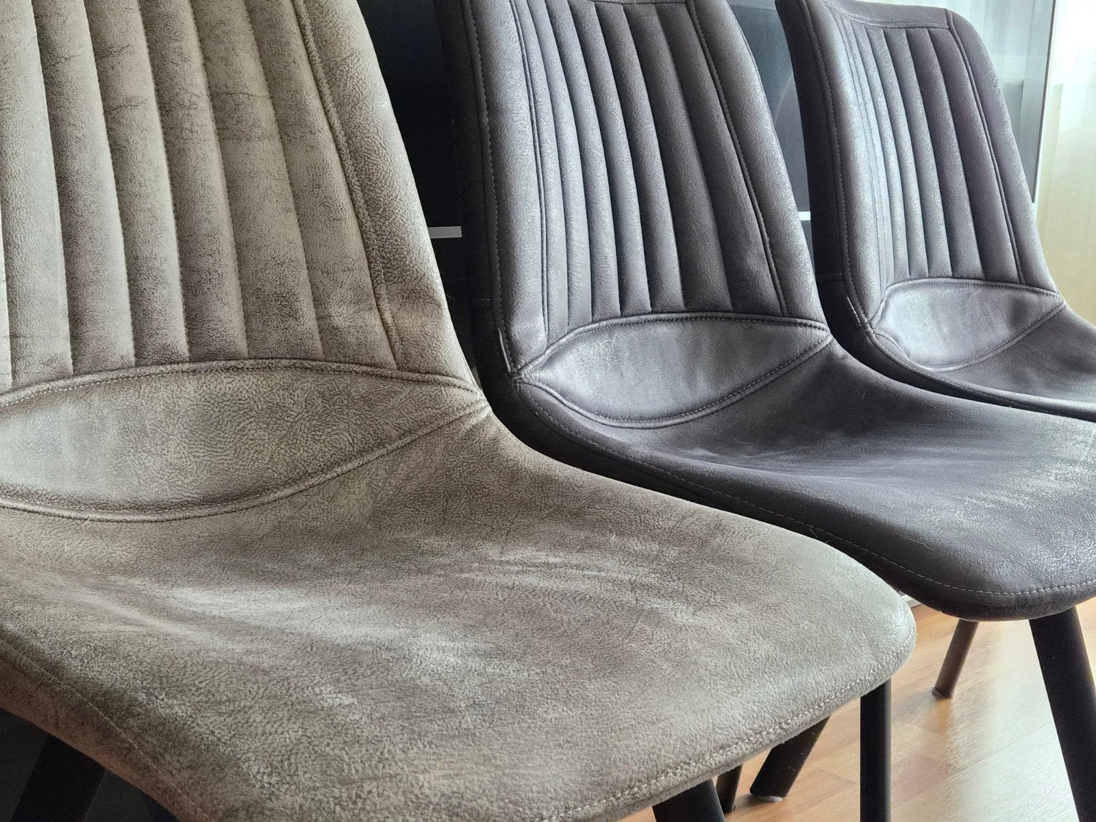 5 eetkamerstoelen, 2 kleuren, Ophalen, Gebruikt, Leer, Grijs