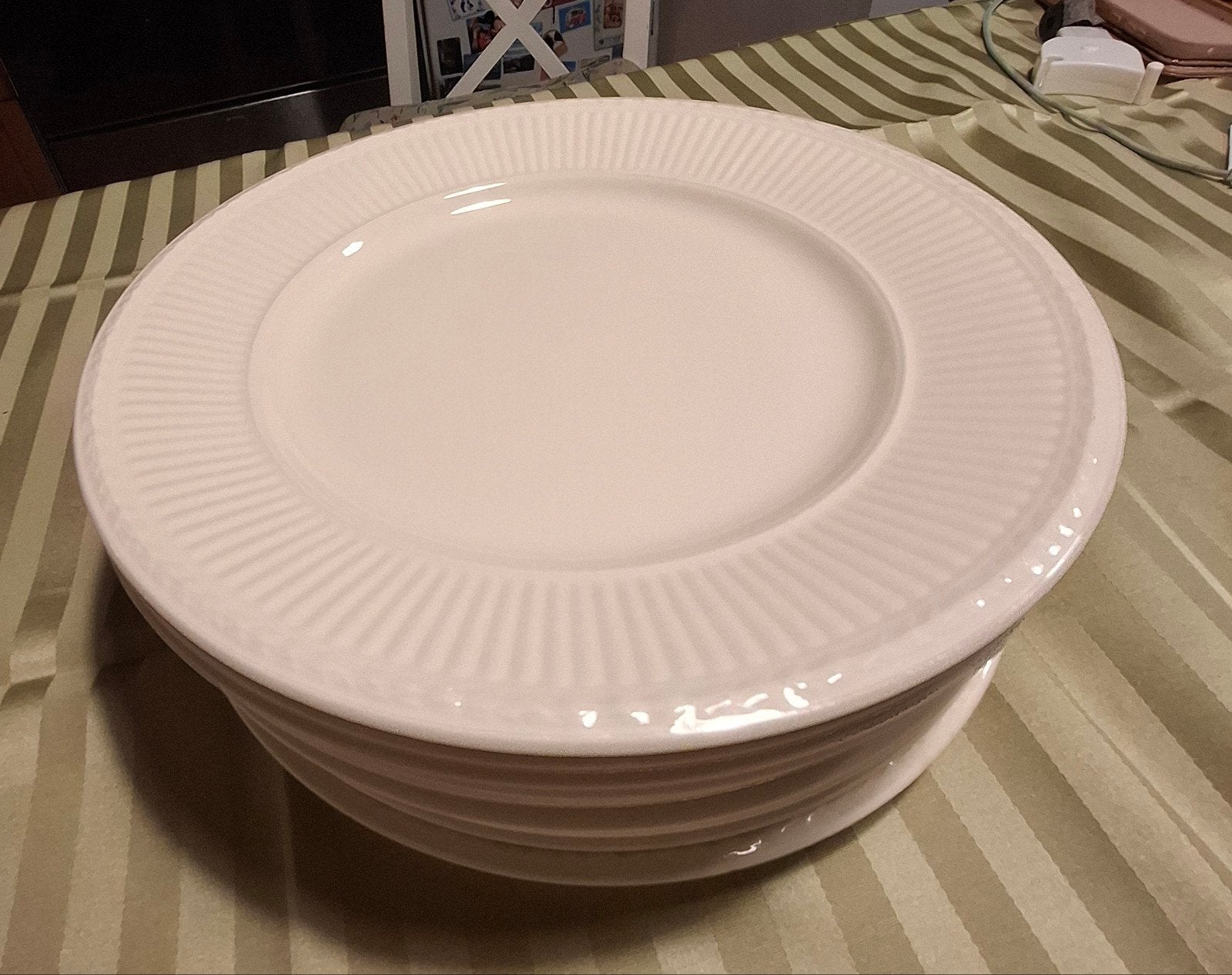 vintage 10 Wedgewood dinerborden doorsnede 25 cm, Ophalen