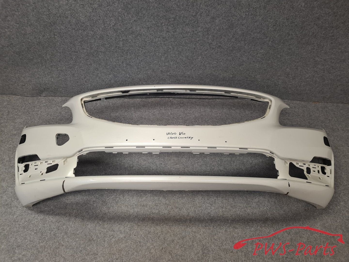 VOLVO V60 CROSS COUNTRY VOORBUMPER ORIGINEEL, Auto-onderdelen, Gebruikt, -, Voor, -