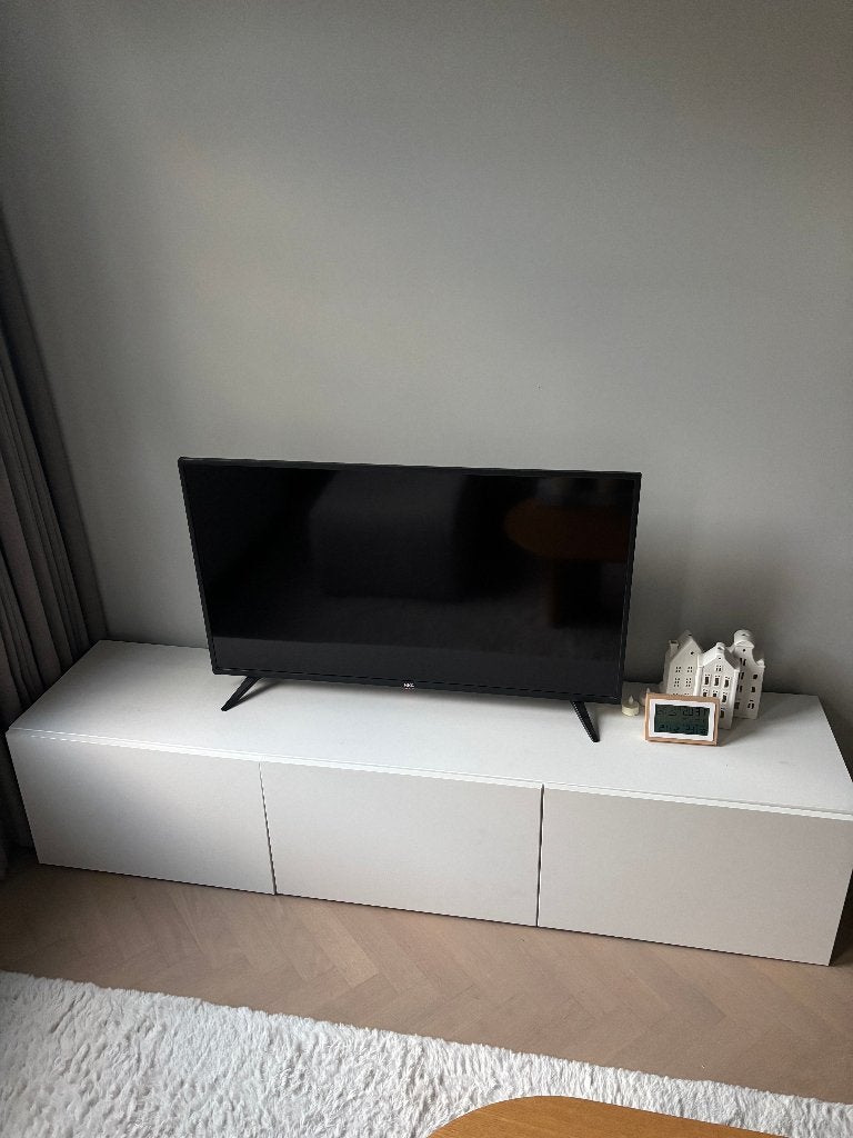 HKC Smart TV 42 inch/160 cm, Audio, Tv en Foto, LED, 50 Hz, Zo goed als nieuw, 100 cm of meer
