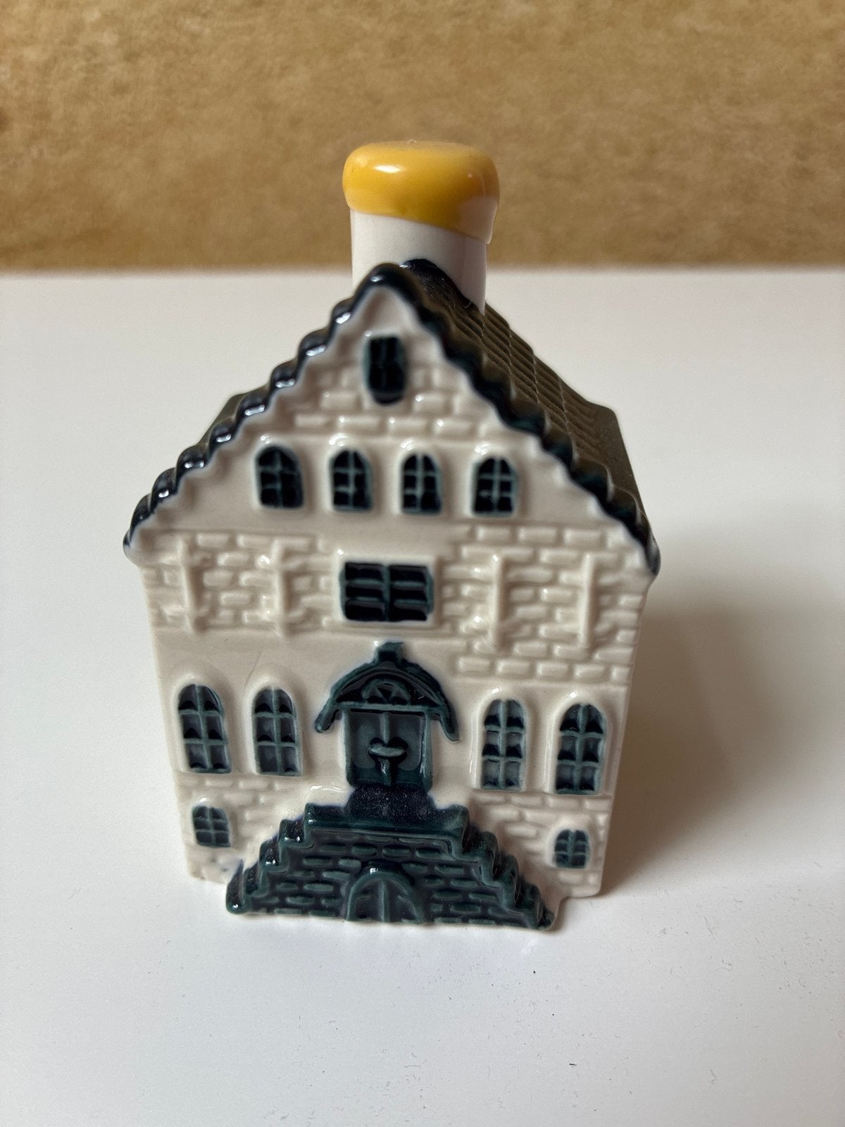 KLM huisje 4 Bols Delfts Blauw, Ophalen, Zo goed als nieuw