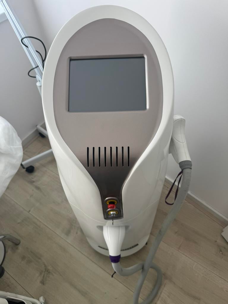 Diode tripplewave laserapparaat, Ophalen