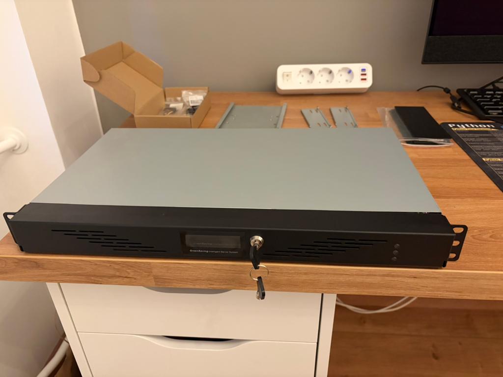 1u server ITX chassis 5.25” bay, 2 fans + display, door lock, Verzenden, Zo goed als nieuw