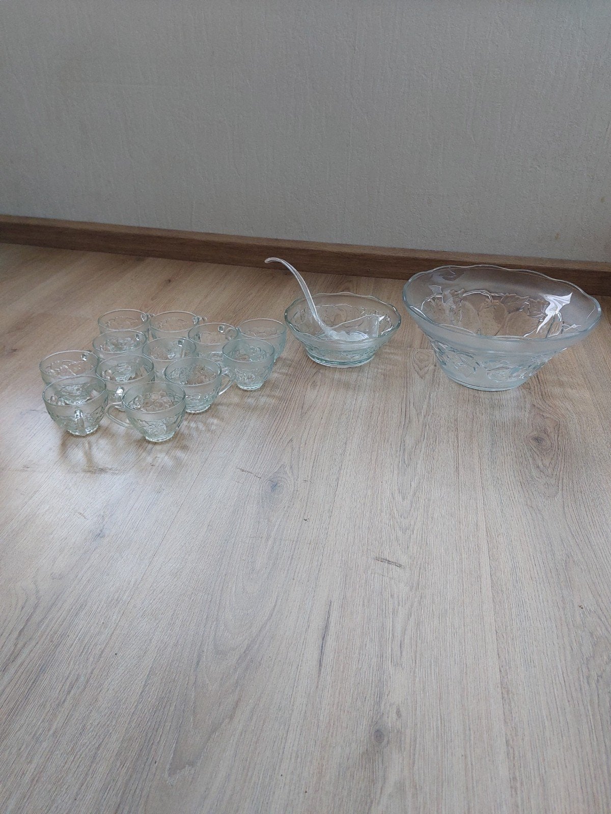 bijna gratis aftehalen Bowlset met lepel met 12 glazen, Ophalen