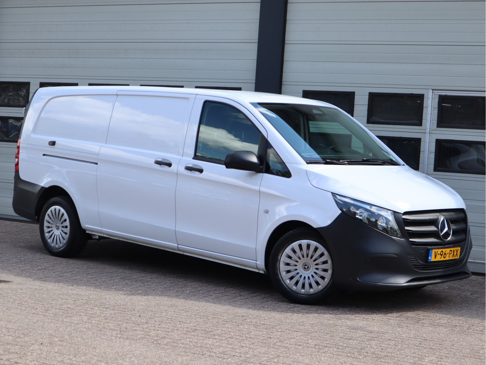 Mercedes-Benz Vito 116 CDI Automaat - Euro 6 - L3 Extra Lang, Auto's, Bestelauto's, Automaat, Gebruikt, Euro 6, 4 cilinders