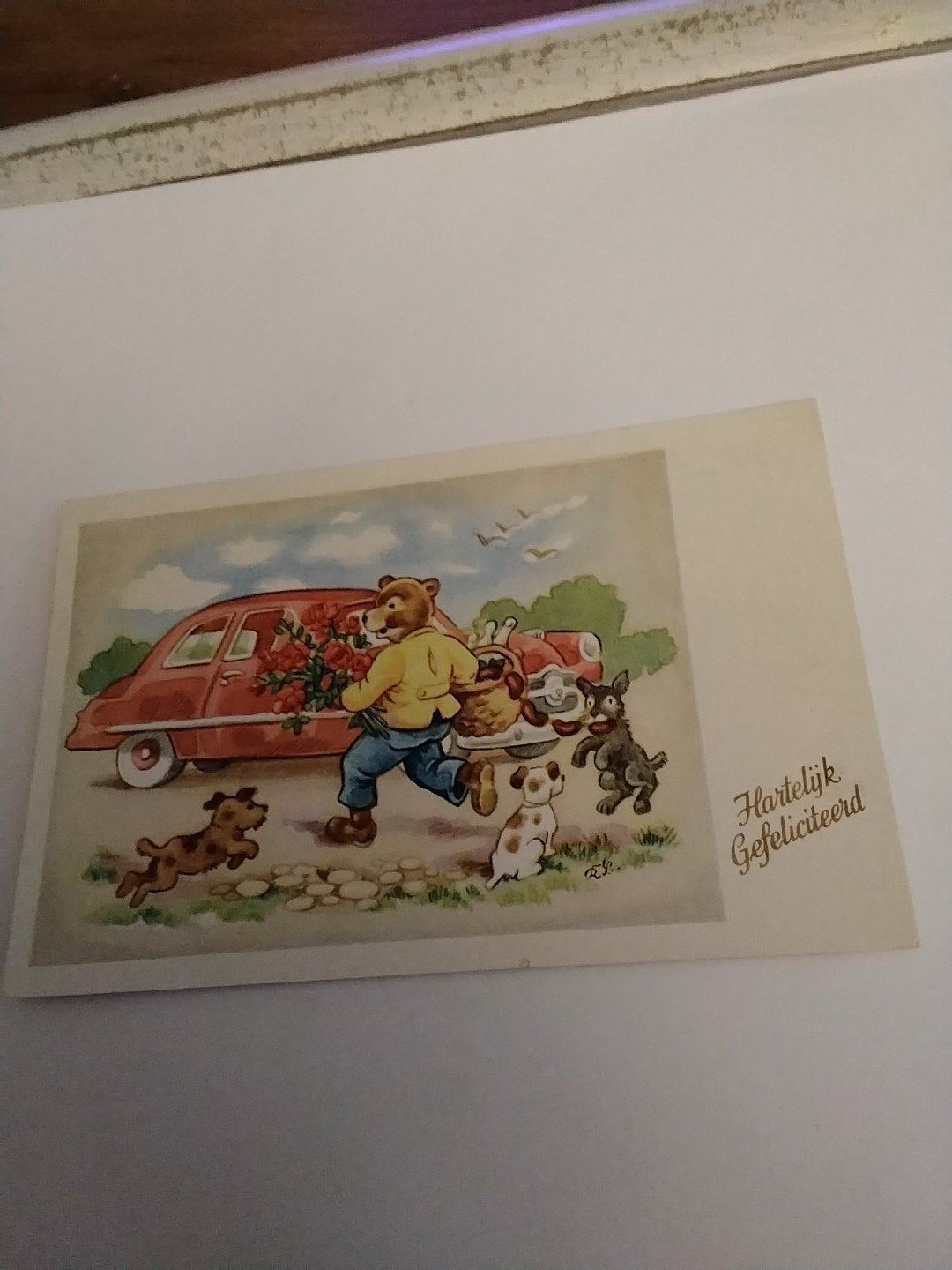 Vintage felicitatiekaart met beer en honden, 1960, Ophalen of Verzenden, 1960 tot 1980, Gelopen