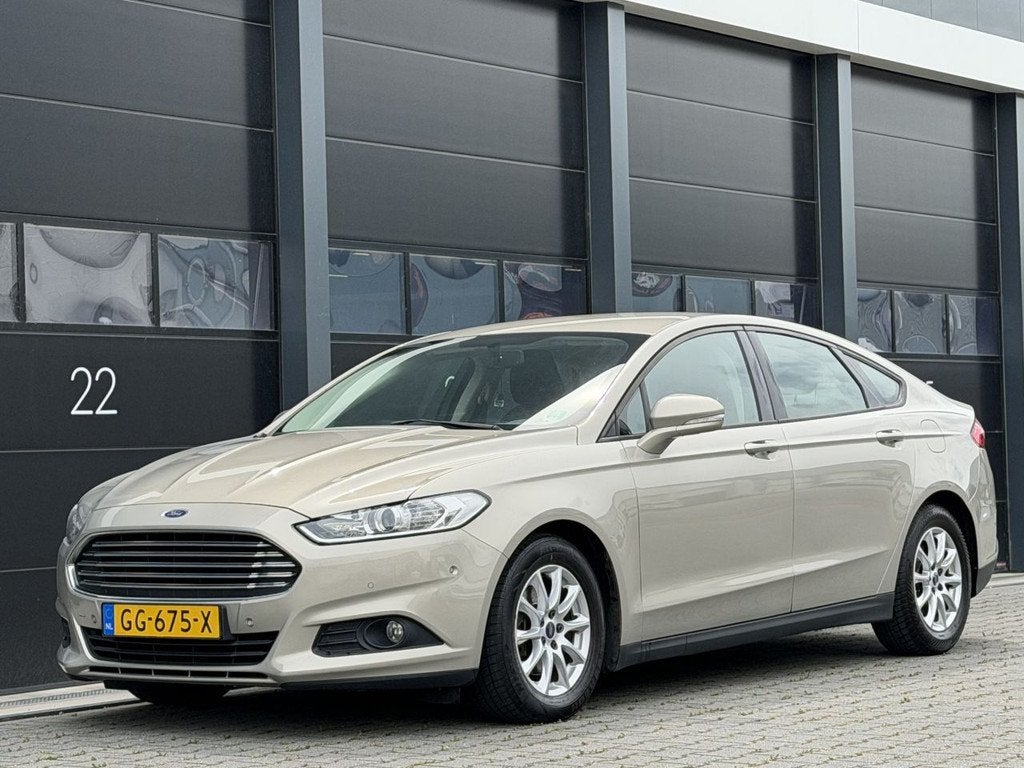 Ford Mondeo 1.6 TDCi Navi Clima PDC Memory (bj 2015), Auto's, Ford, Voorwielaandrijving, Automatische klimaatregeling, 28 km/l