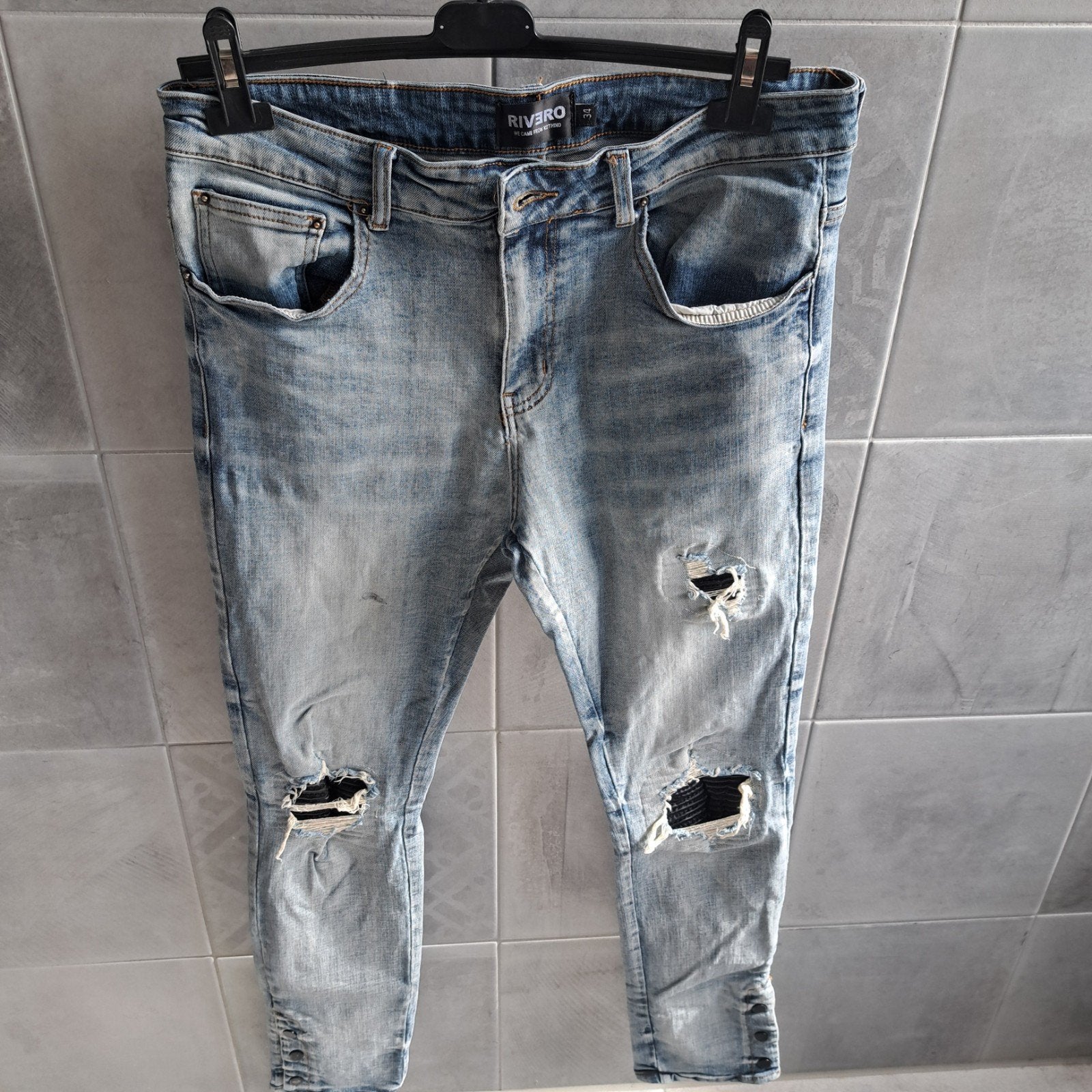 Rivero damaged jeans maat 34