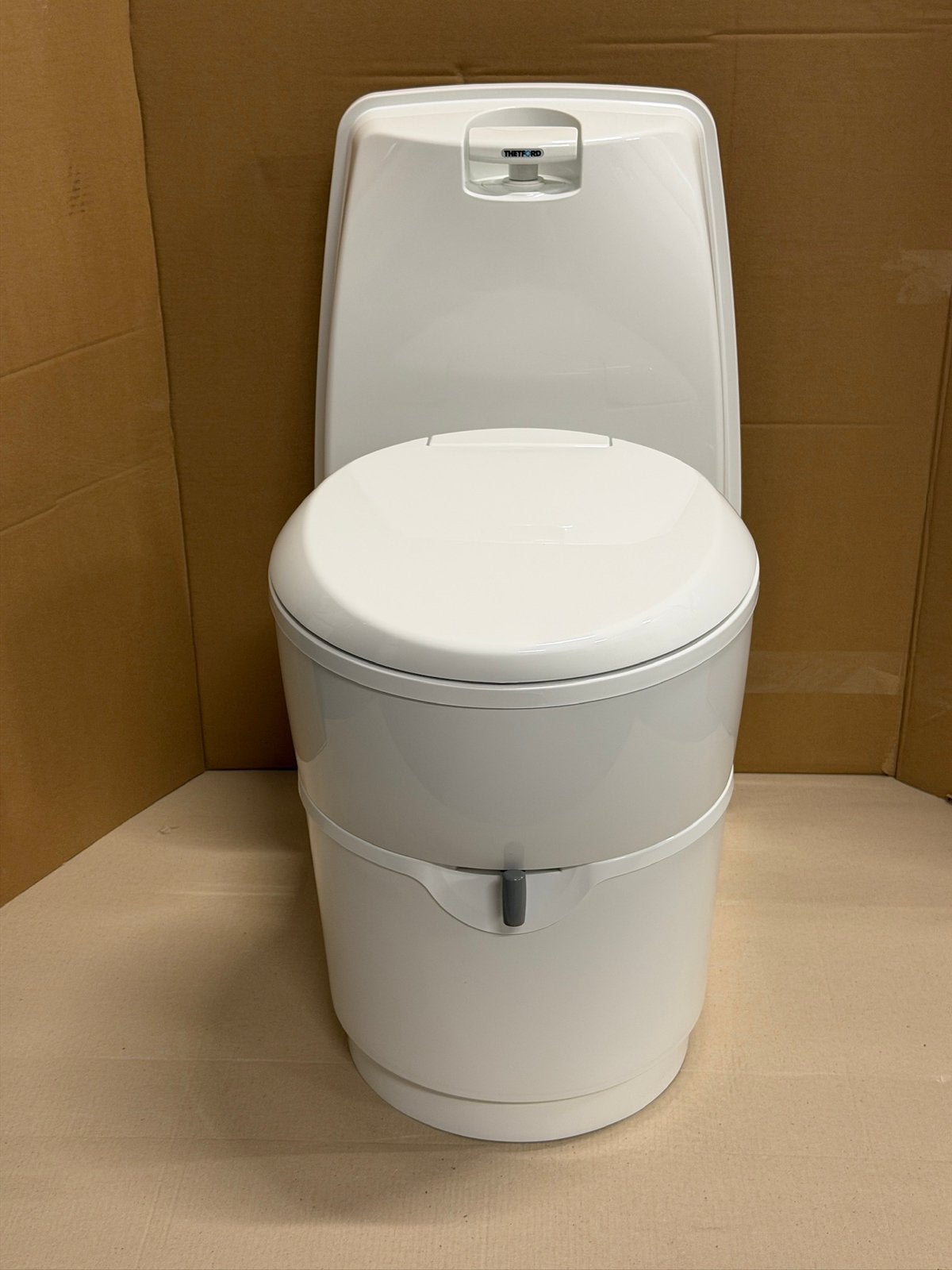 Thetford C224-CW inbouwtoilet nieuw in de doos., Ophalen of Verzenden, Nieuw