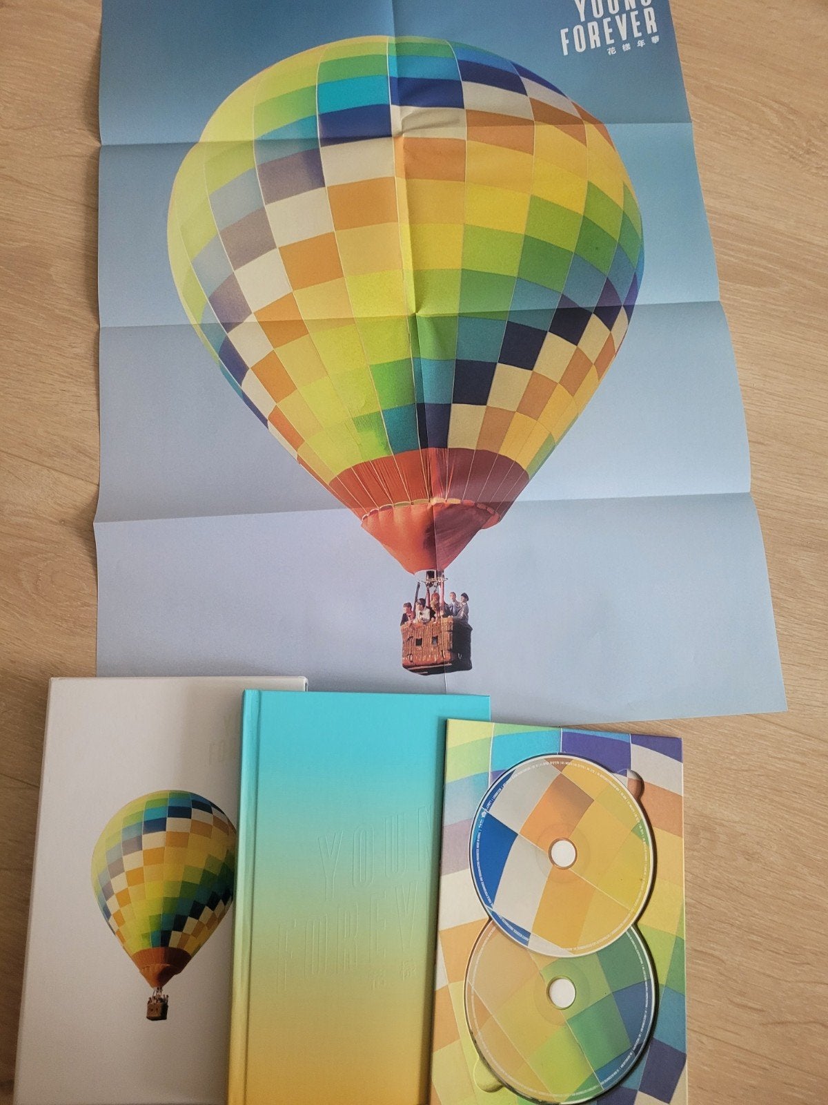 BTS -  Young Forever CD/Photo book, Ophalen, Inclusief boekje, K-pop, Zo goed als nieuw