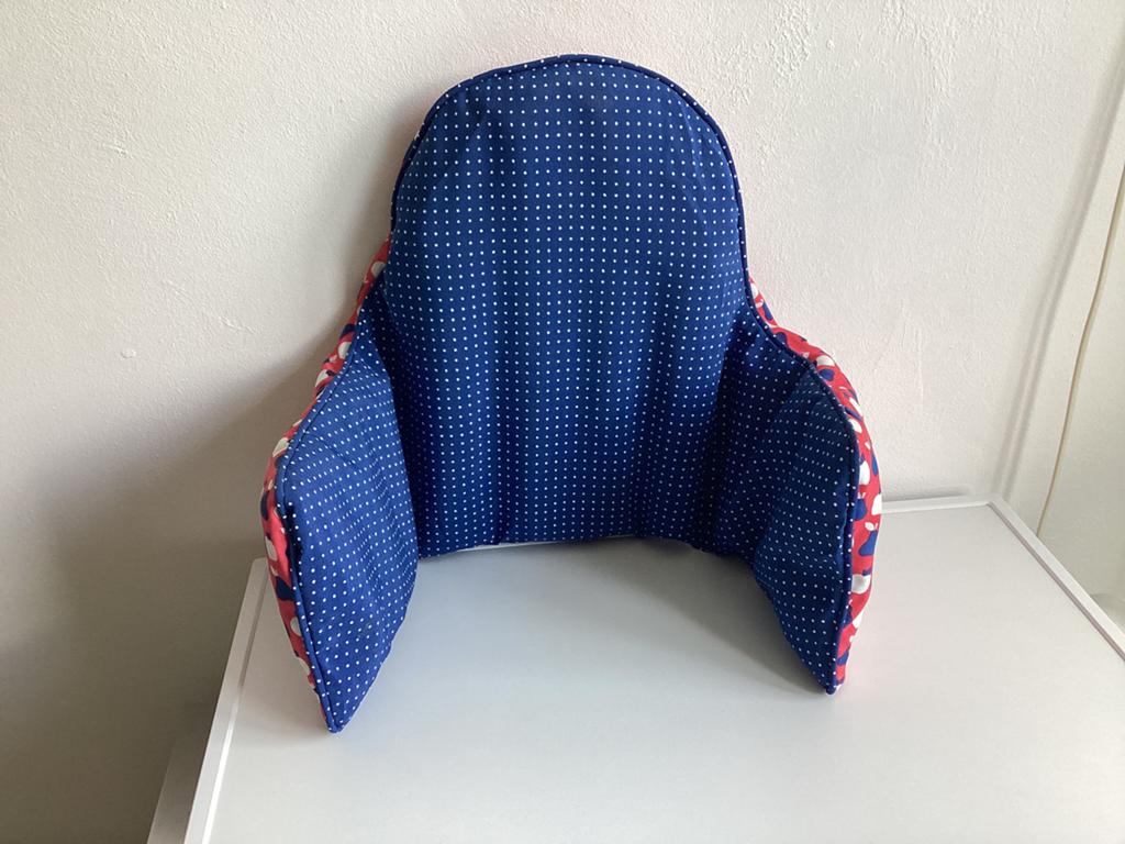 Ikea kinderstoel stoelverkleiner, Kinderen en Baby's, Kinderstoelen, Ophalen, Zo goed als nieuw, Overige typen, Stoelverkleiner