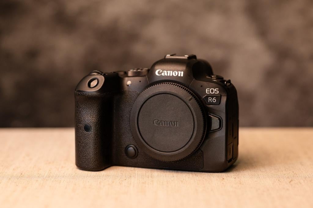 Canon R6 body | 72.000 clicks, 20 Megapixel, Gebruikt, Canon, Compact